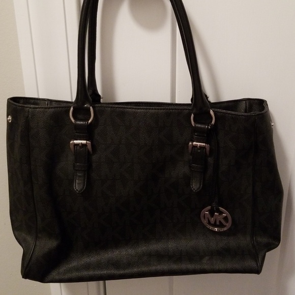 Michael Kors Tote - Picture 2 of 5